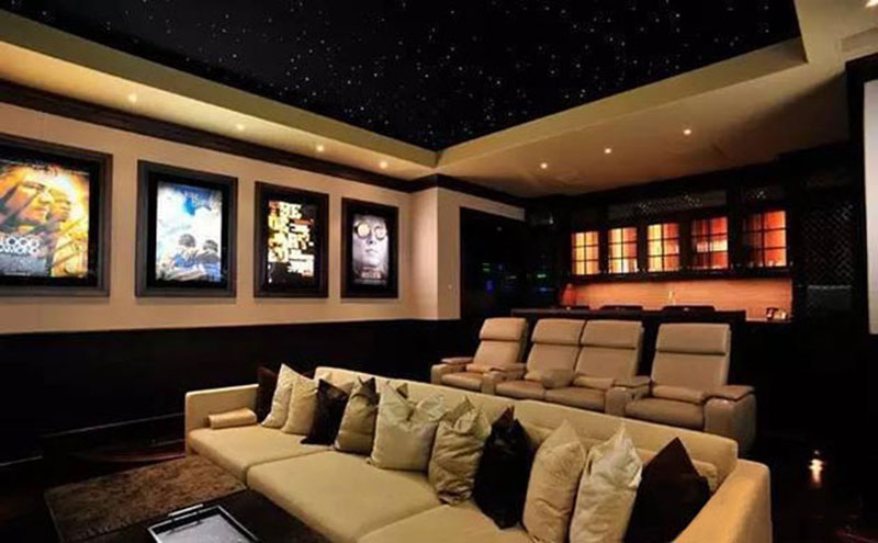 室內聲音的變化過程：增長、穩定和衰減